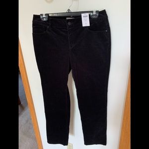 Chico’s black Contempo Cord Linda slim corduroy pants size 0 Short US 4 - 6